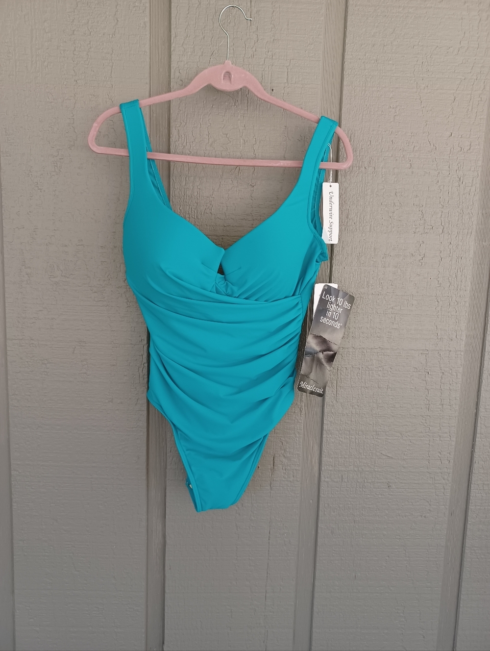 Miraclesuit Escape One Piece Swimsuit Size 18 Women Beach Stretch Aquaman Green